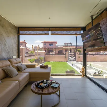 فيلة Giraud I - Luxurious Secluded Next To The Sea