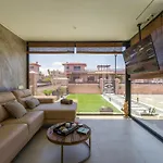 וילה Giraud I - Luxury Modern Next To The Sea With Jacuzzi & Pool