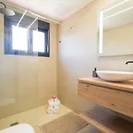 Giraud I - Luxury Modern Next To The Sea With Jacuzzi & Pool לאחארס