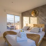 Giraud I - Luxury Modern Next To The Sea With Jacuzzi & Pool וילה