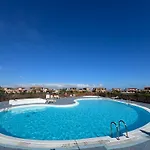 Giraud I - Luxury Modern Next To The Sea With Jacuzzi & Pool וילה *